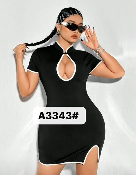 Robe en noir élégant