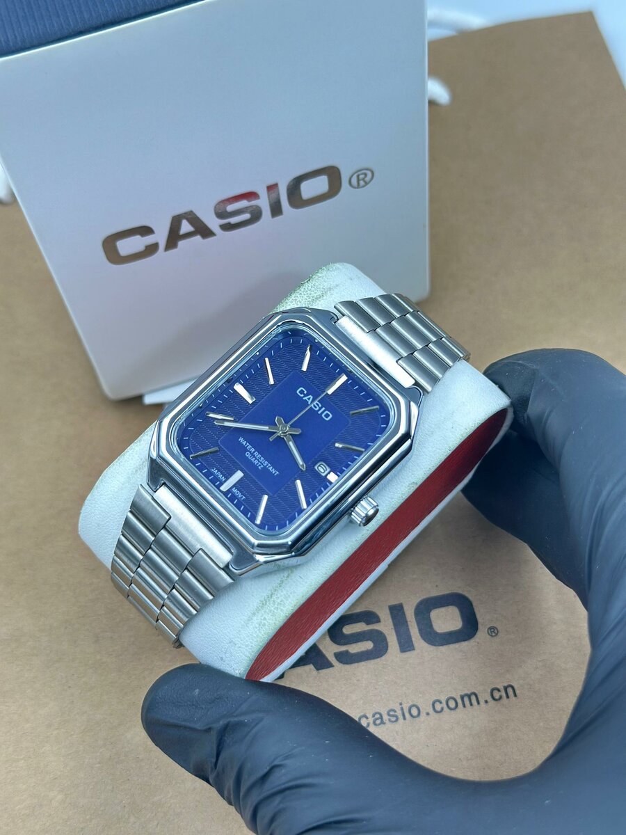 Montre Casio élégante acier inoxydable