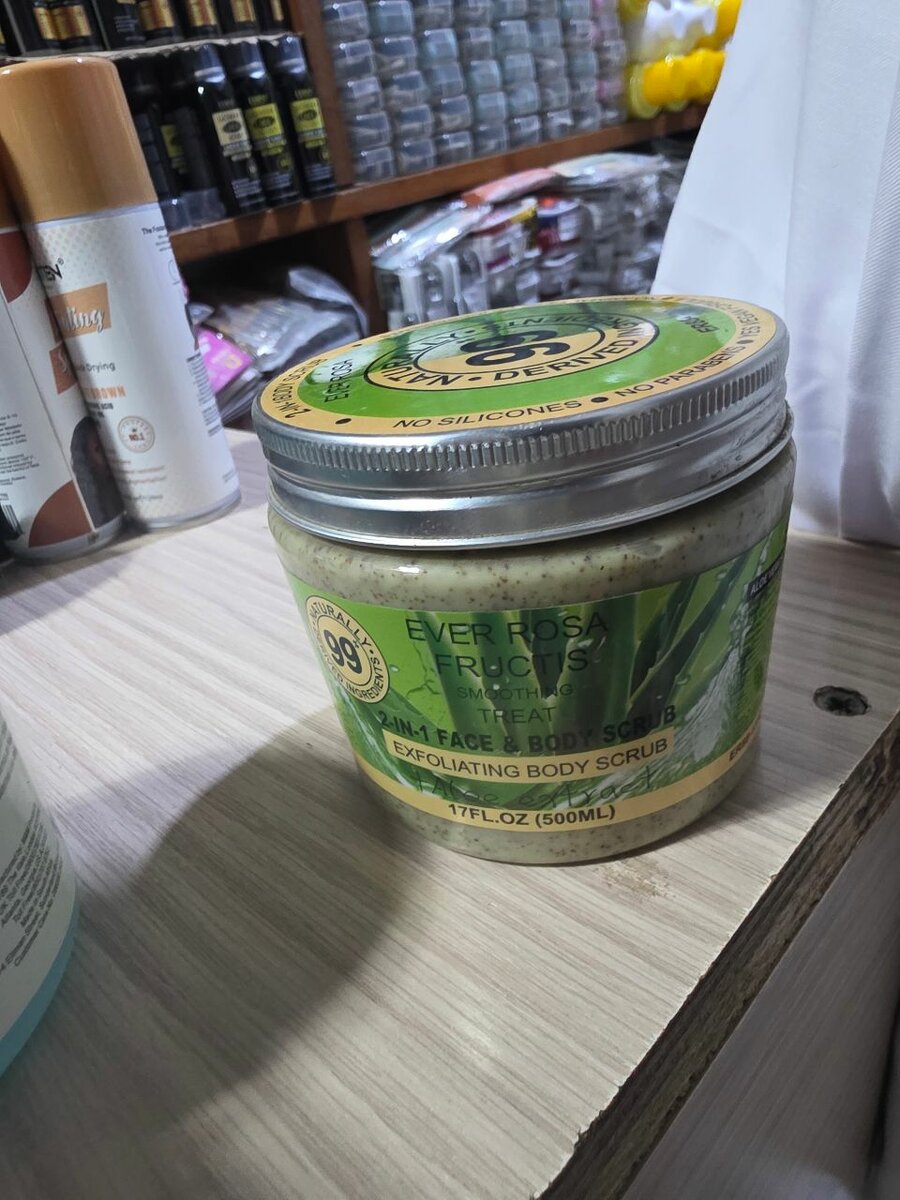 Ever Rosa Whitening Body Scrub