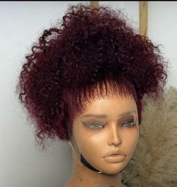 Perruque Bouclée en Dentelle