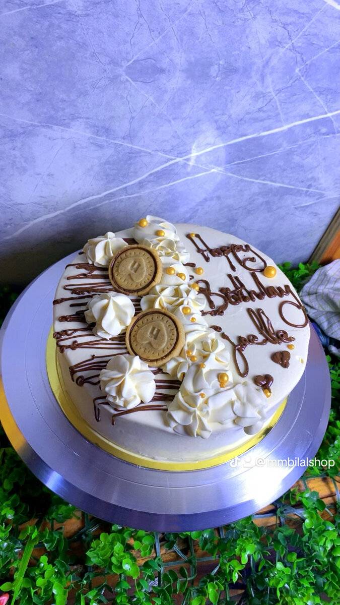 Gâteau d'anniversaire décoré