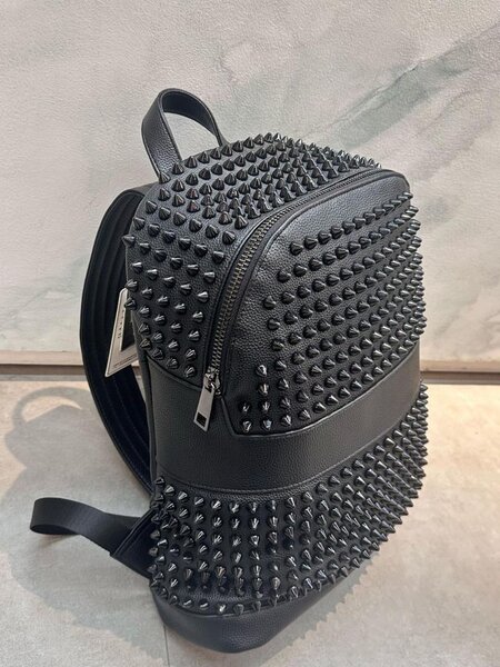 Sac à dos clouté élégant