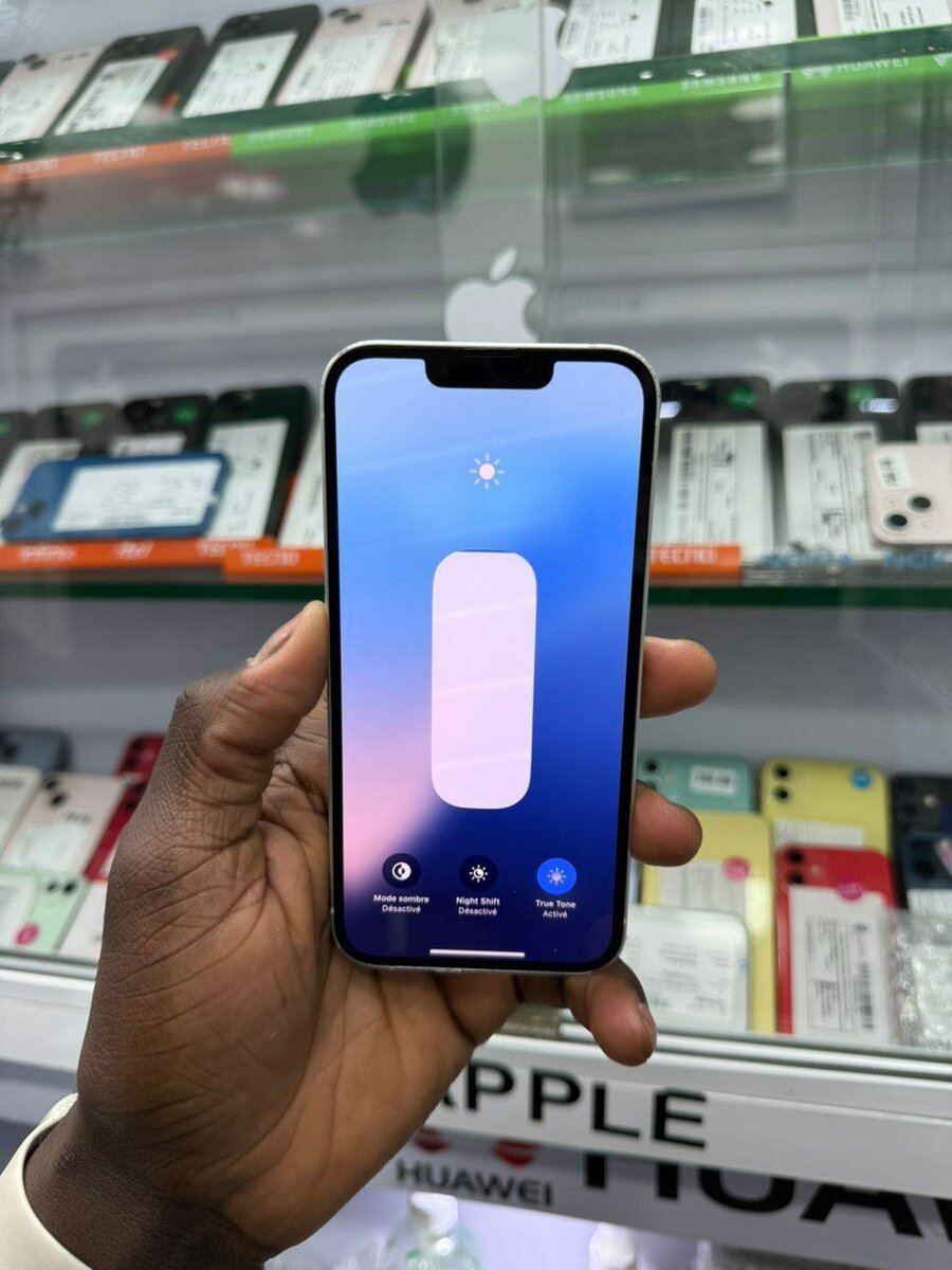 13 simple 128 Go quais neuf