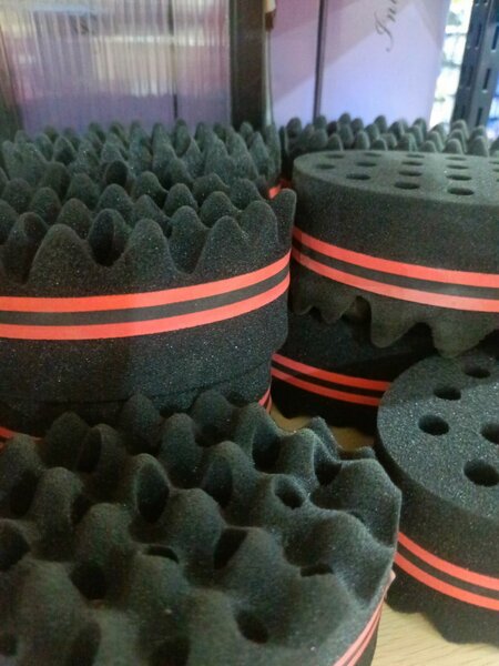 Hair curling sponge