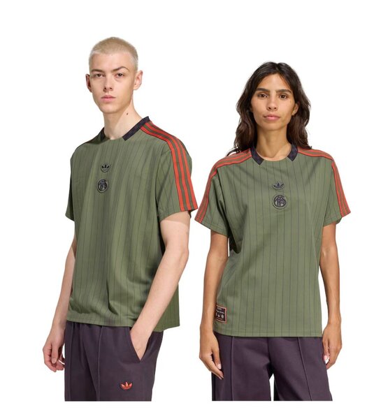 T-shirt vert unisexe bandes rouges