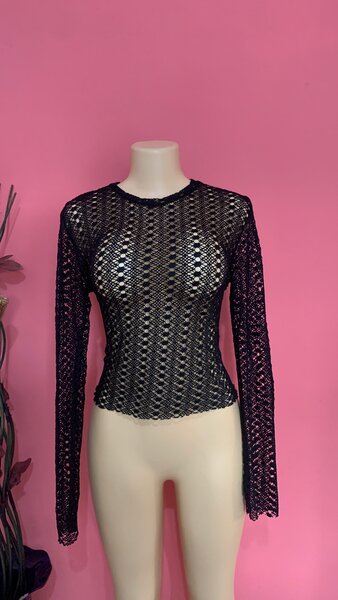 Top en dentelle noir chic