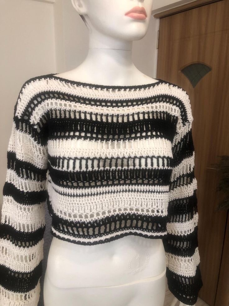 Crop top crochet tendance