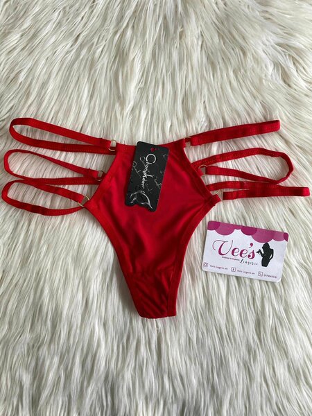 Strings et culottes pour femmes