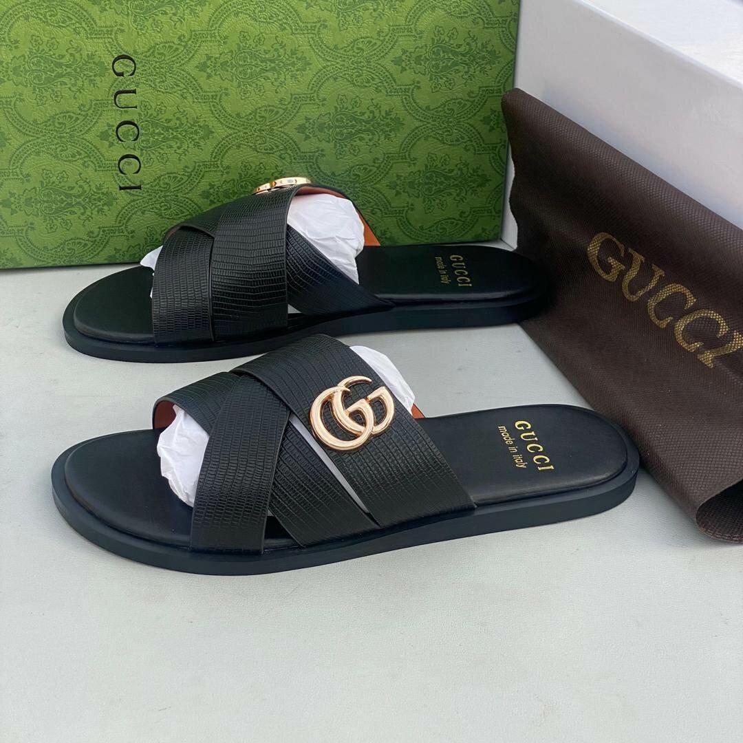 Men quality leather slippers