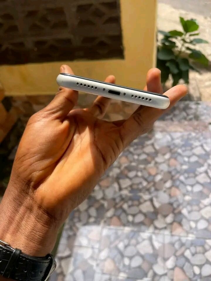 iPhone 11 Blanc 64GB