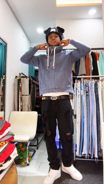 Sweat + pantalon jean noir