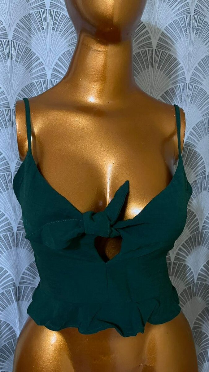 Top féminin vert élégant