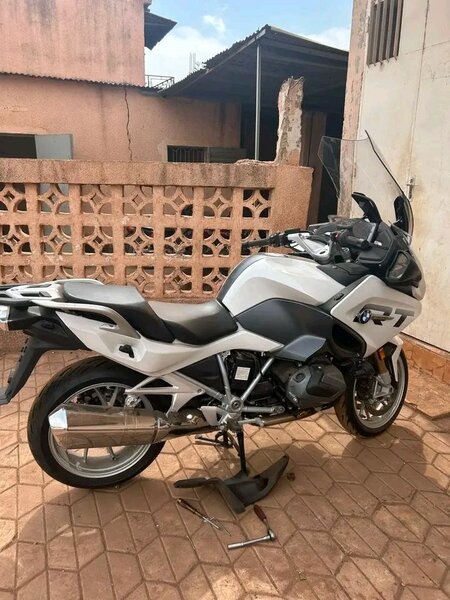 Moto Touring BMW R1200RT