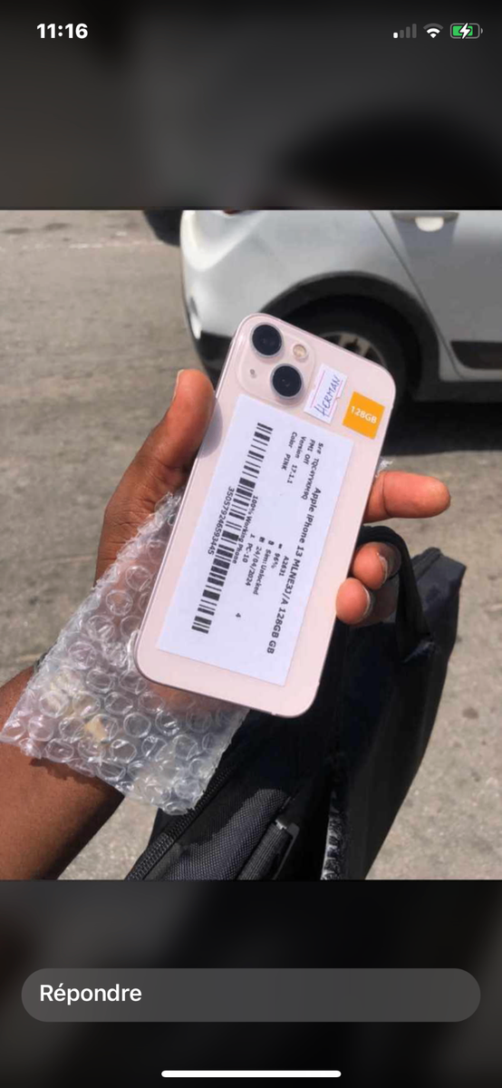 iPhone 13 simple