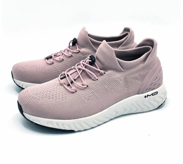 Women's Resolve Sneakers