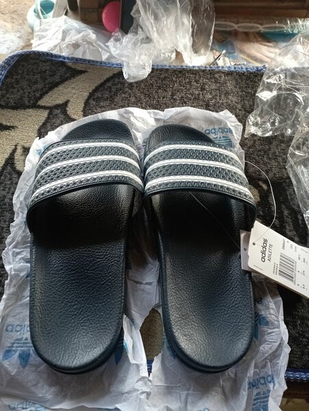 Chaussures adidas