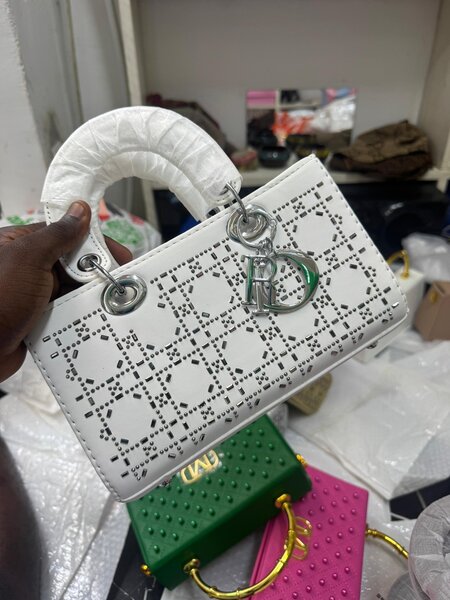 Sac luxueux à motifs