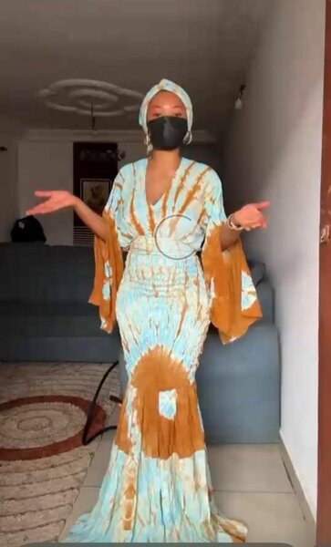 Robe longue en wax élégante