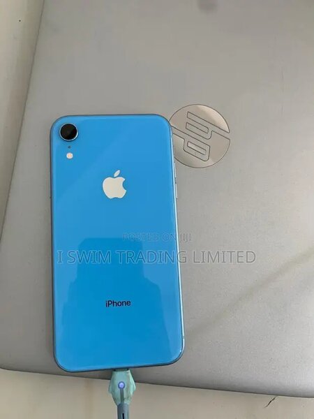iPhone XR