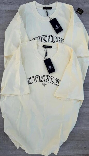Tee-shirts Givench