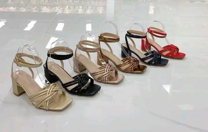 Mules à talons élégantes