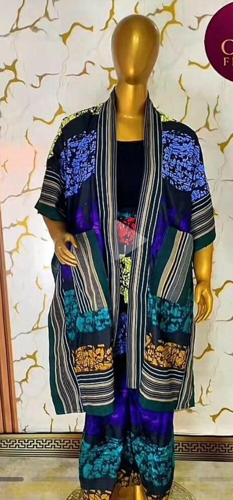 Ensemble kimono ethnique