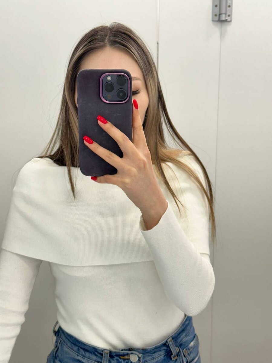 Кофта с плечиками