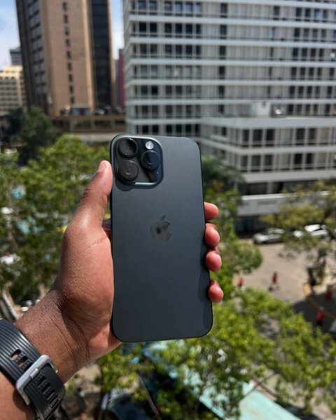 IPHONE 16 PRO MAX 256GB