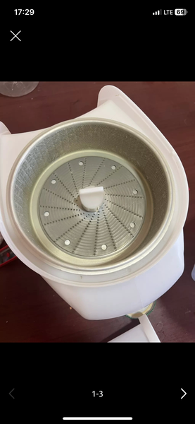 Электросоковыжималка-шинковка