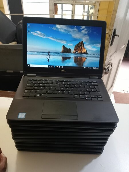 Dell 7270 laptop