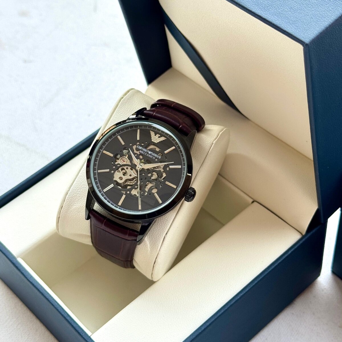 QUALITY LEATHER WATCH