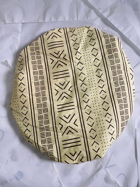 Bonnet mi-PAGNE-mi-SATIN (XL)