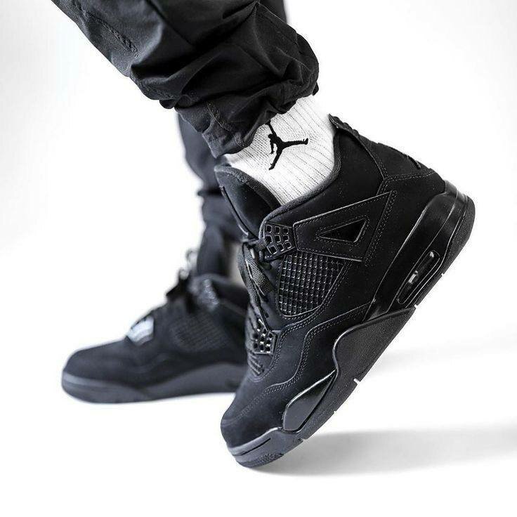 Jordan 4 Black Cat