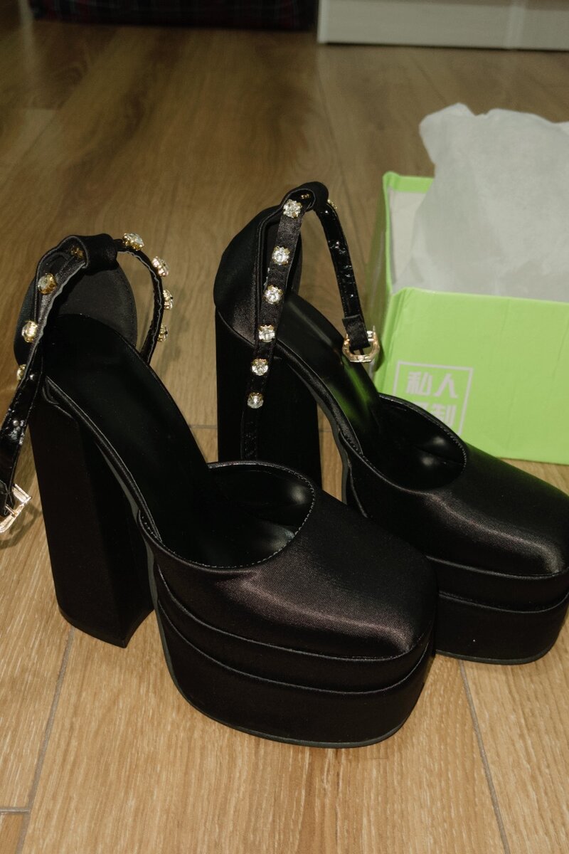 черные туфли