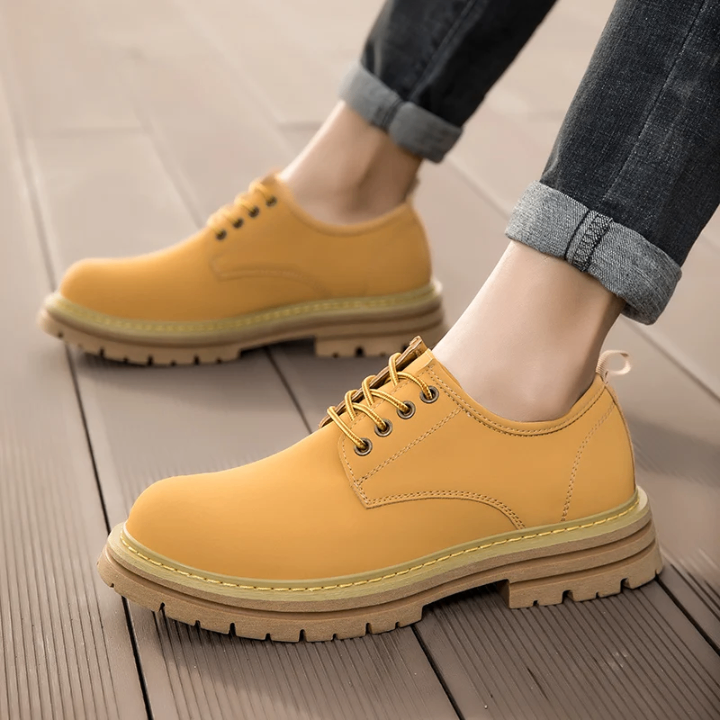 Chaussures homme en cuir jaune