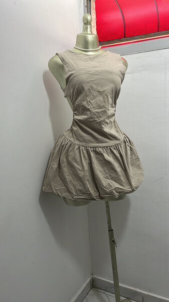 Robe d'été sans manches chic