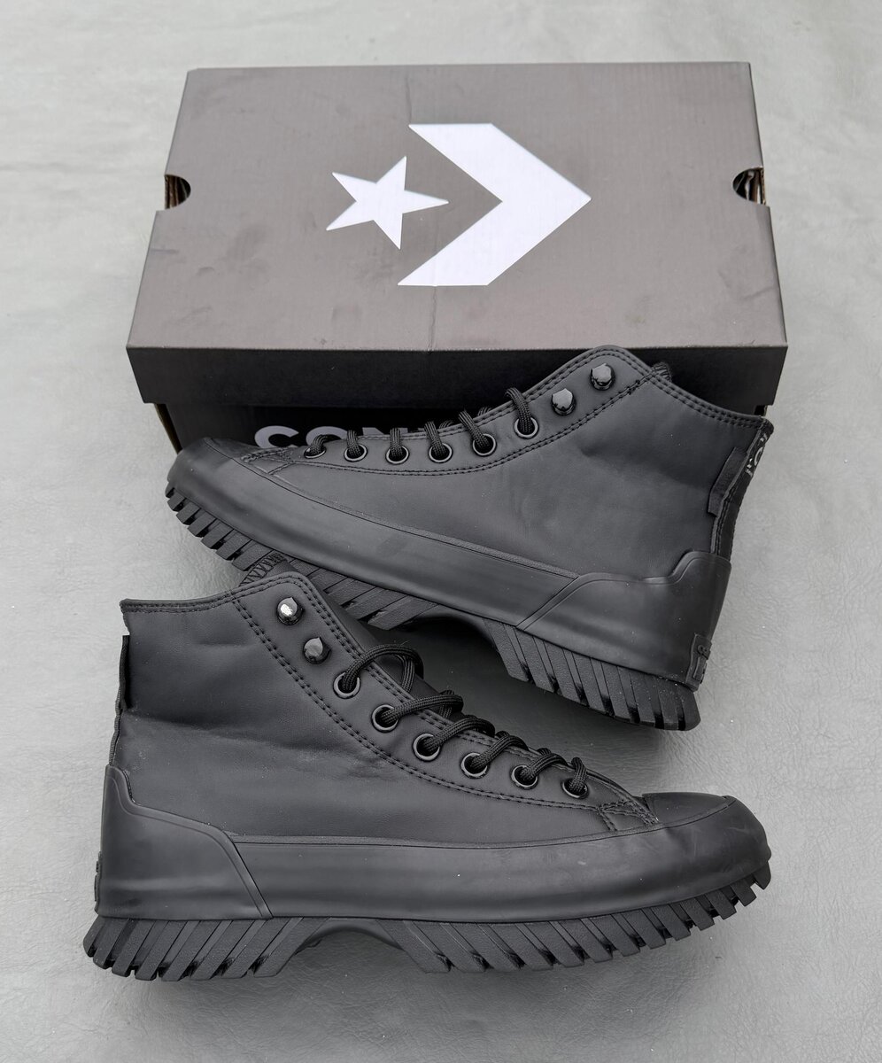 Bottes Converse noires résistantes