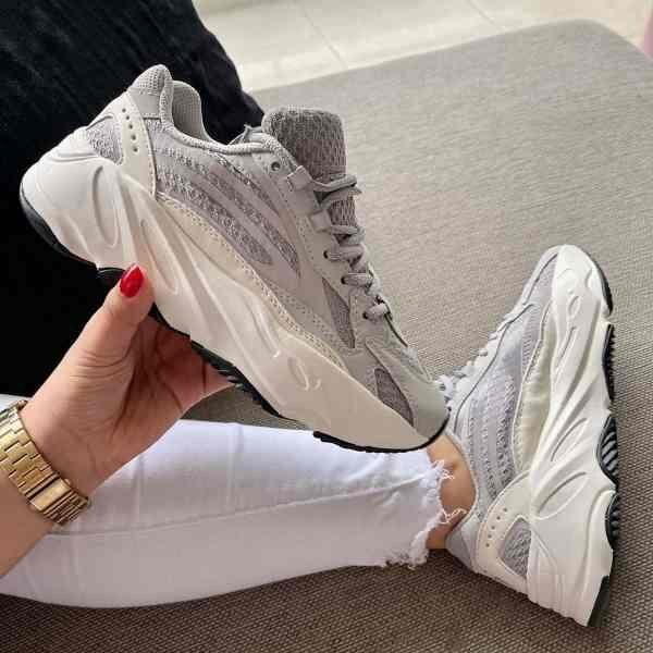 Yeezy 700
