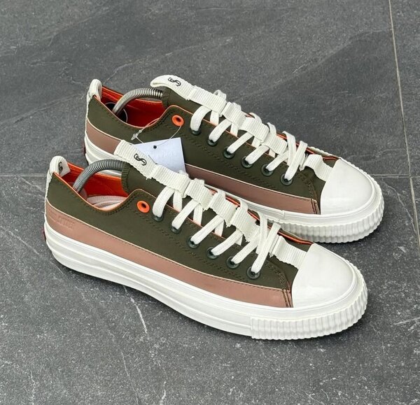 Converse All Star Sneakers