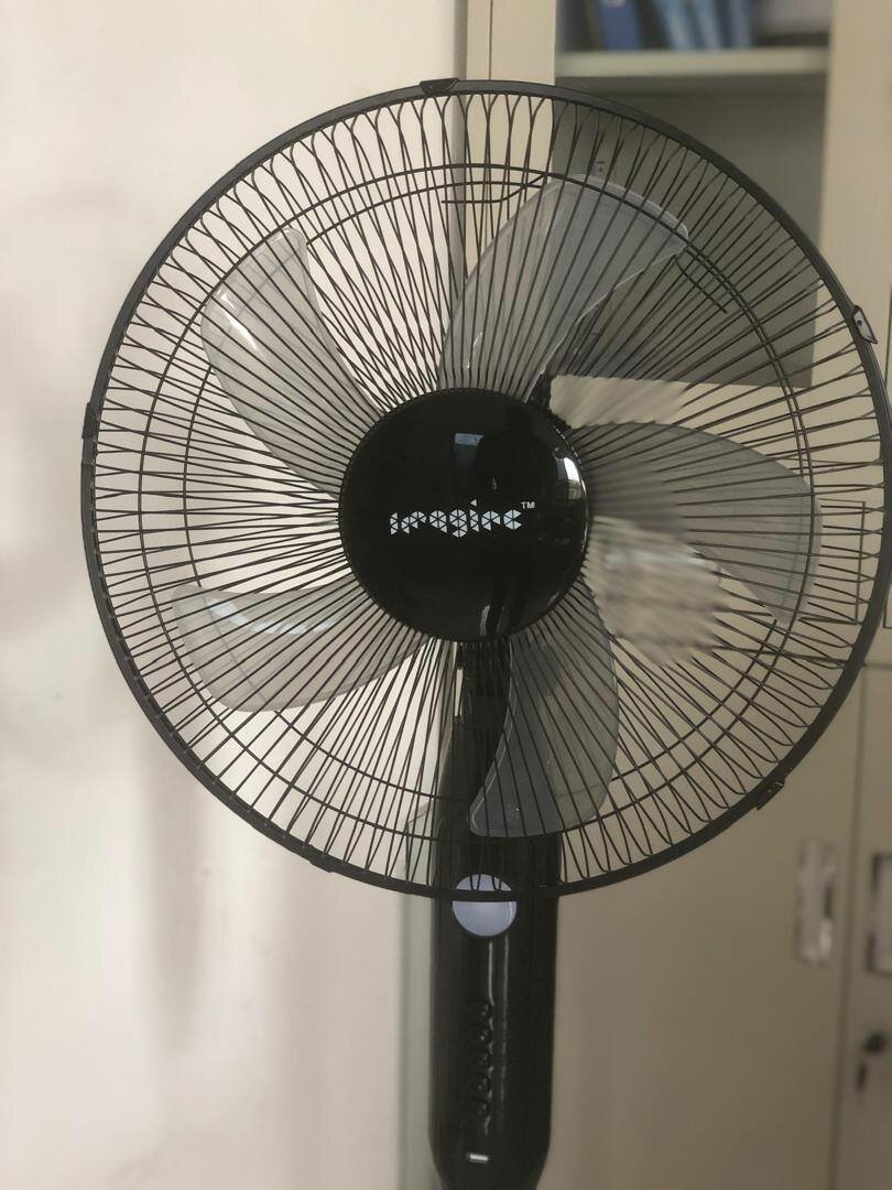 Rechargeable Solar fan