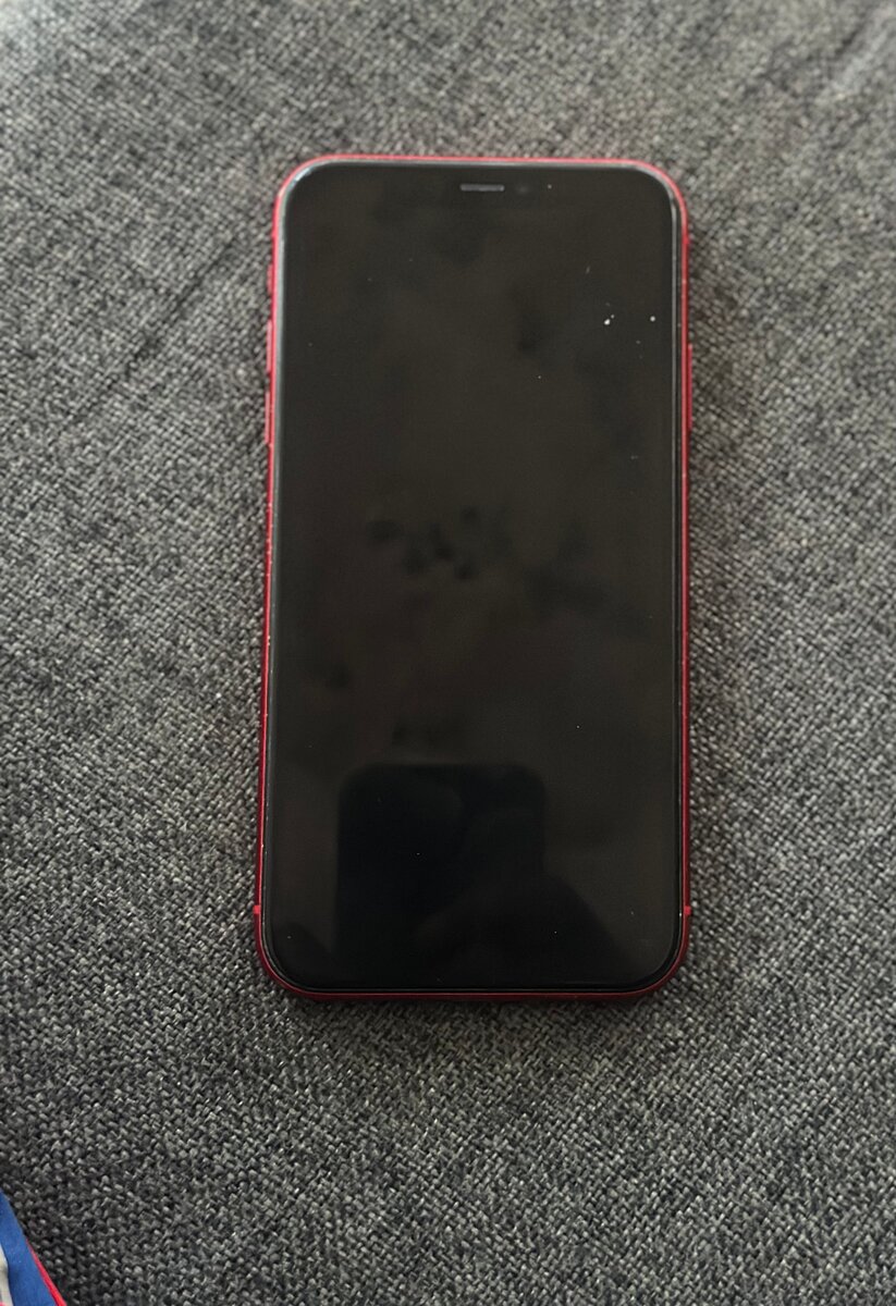 iPhone 11 rouge élégant