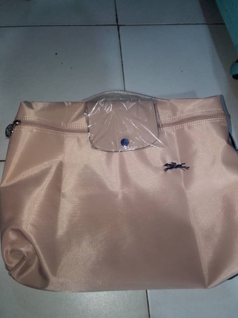 Élégant sac à main pliable