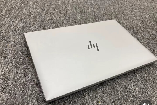 Laptop HP elitebook 830 G7