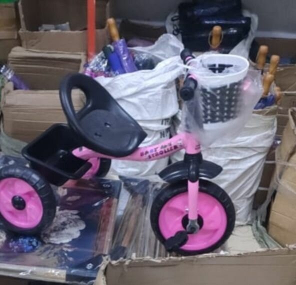 Tricycle rose pour enfants