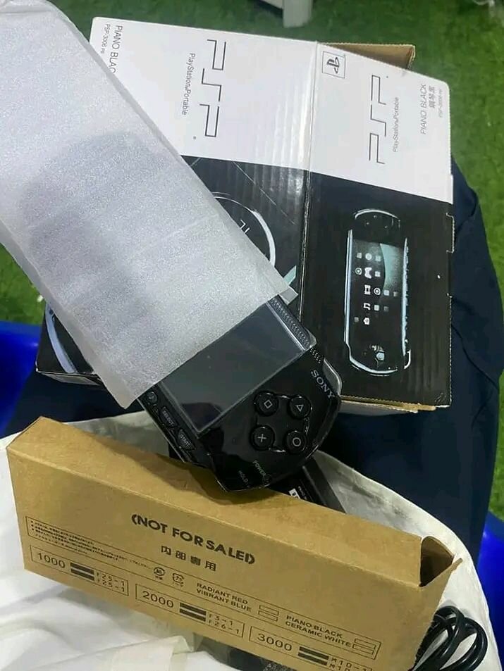 PSP Piano Black Portable