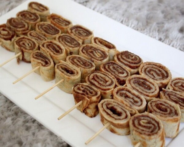 3 Brochettes de Crêpes Sucrées