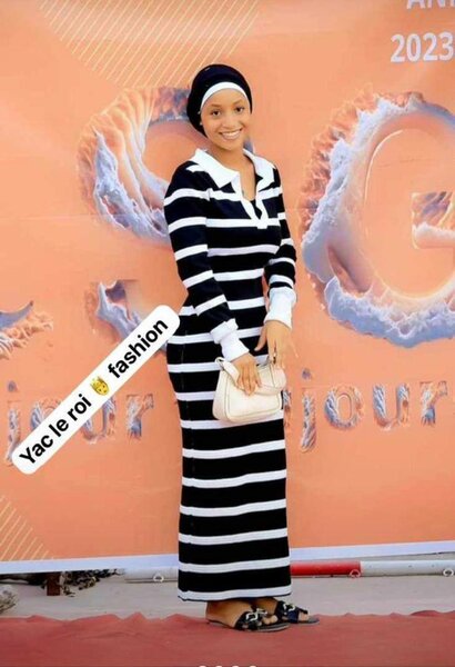 Robe longue rayée élégante