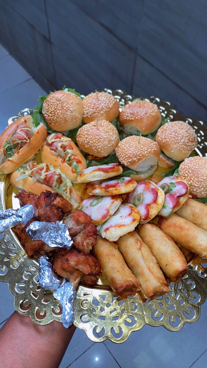 Assiette de snacks assortis