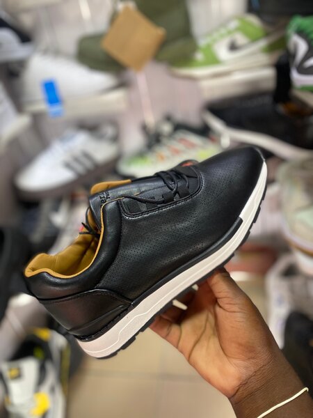 Chaussures en cuir élégantes