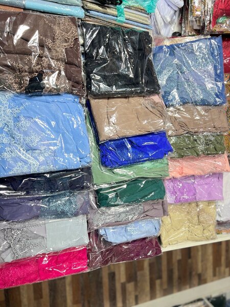 Намазники однотонные с круживами.  В наличии много расцветок